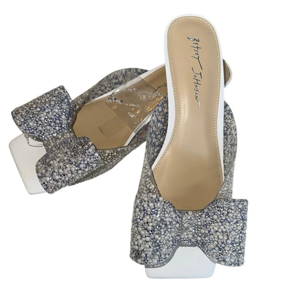 New Never Worn Blue by Betsey Johnson “Babe” Wedding Shoes Size 9.5